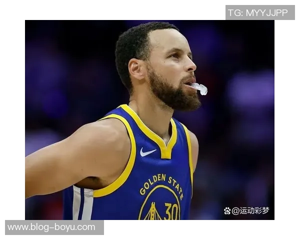 库里谈比赛关键时刻:短暂崩盘可能毁掉整场表现 库里谈比赛关键时刻:短暂崩盘可能毁掉整场表现